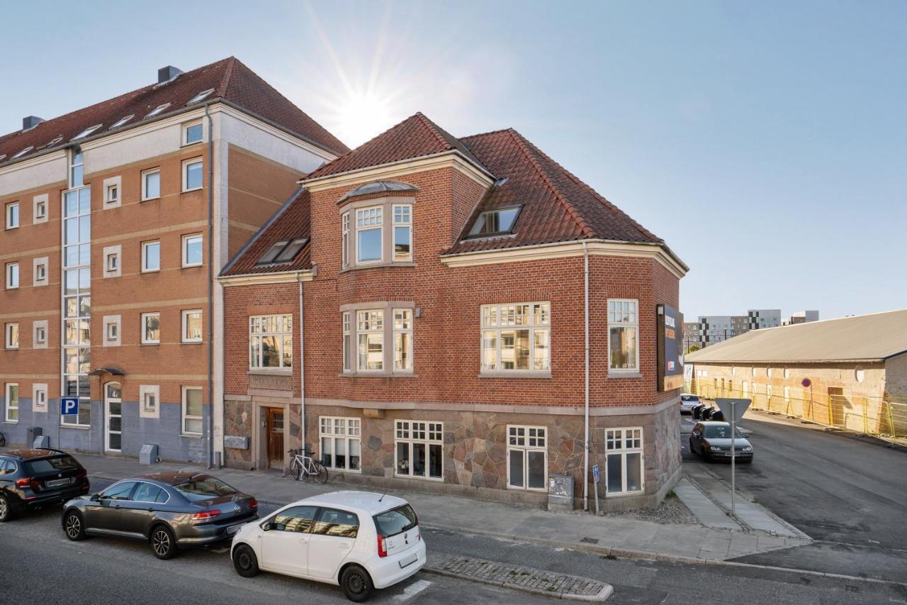 Bath Tub Penthouse In The City Aalborg Exteriér fotografie