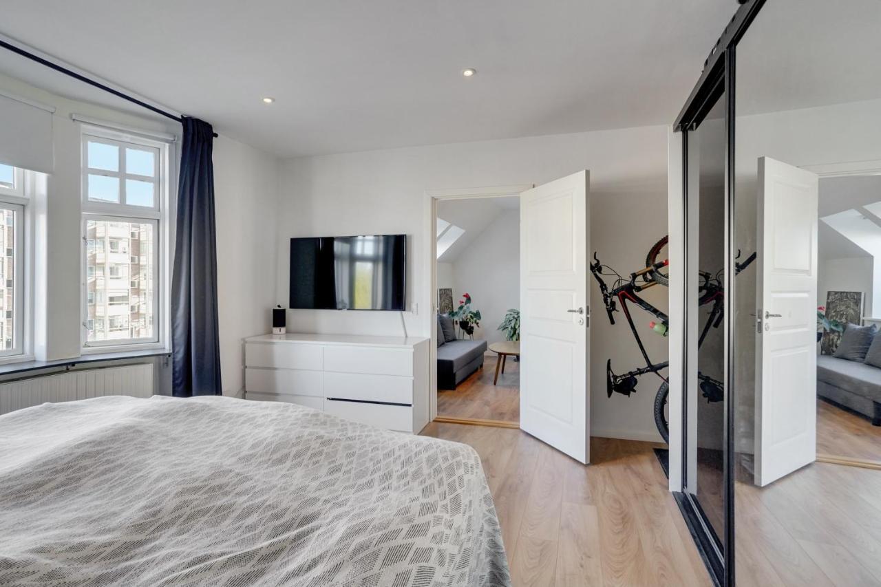 Bath Tub Penthouse In The City Aalborg Exteriér fotografie